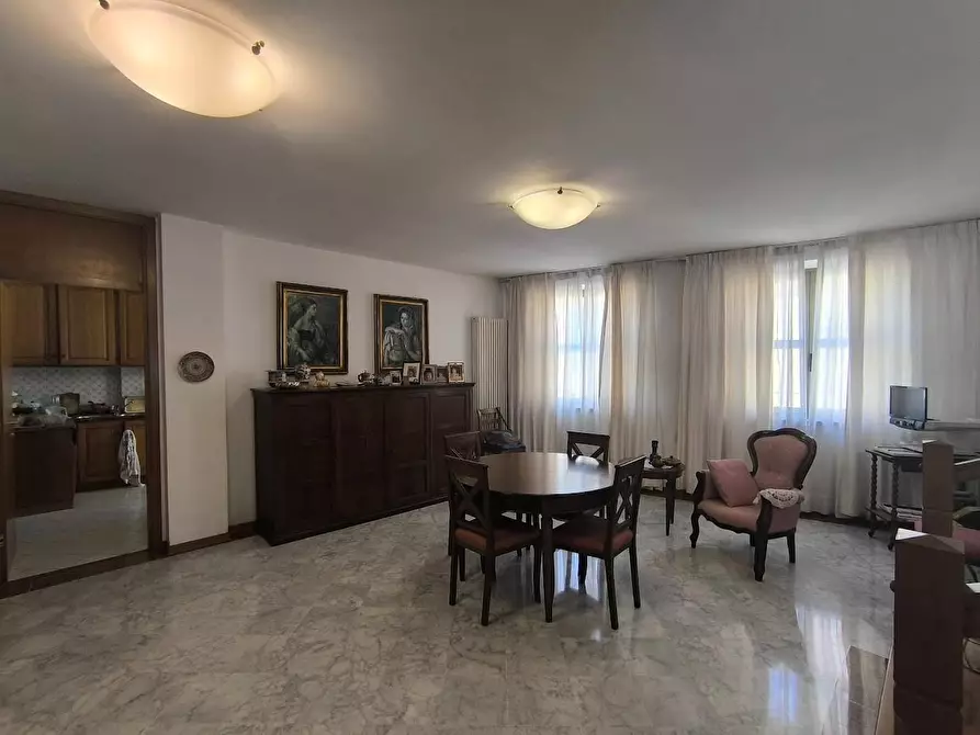 Immagine 8 di Appartamento in vendita  a Pisa