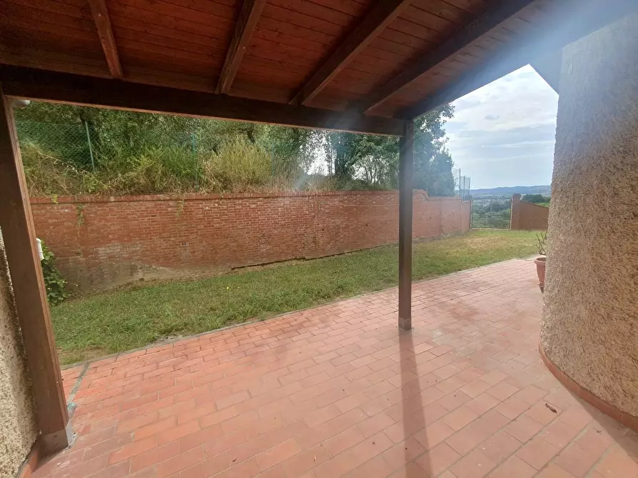 Immagine 28 di Villa in vendita  a Santa Maria A Monte