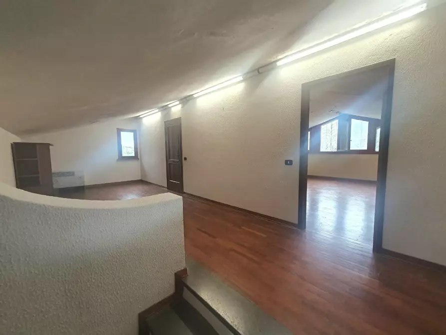 Immagine 45 di Villa in vendita  a Santa Maria A Monte