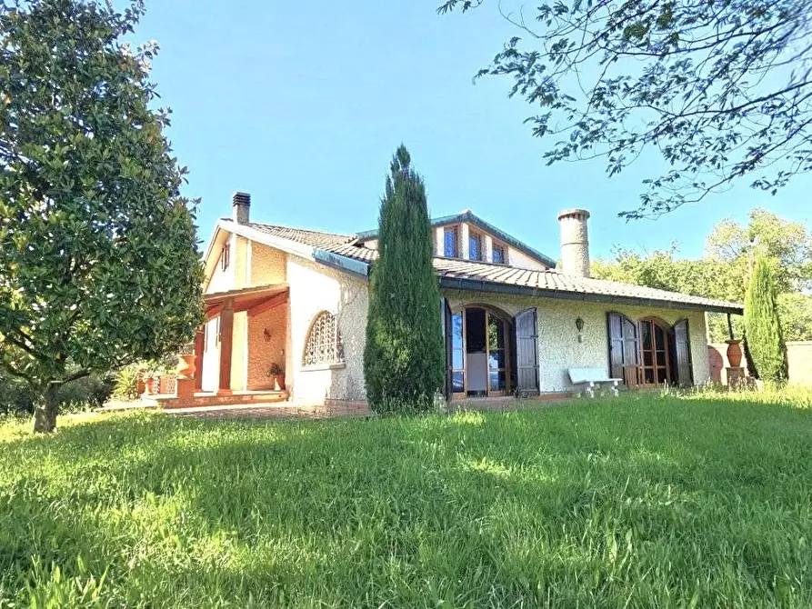 Immagine 1 di Villa in vendita  a Santa Maria A Monte