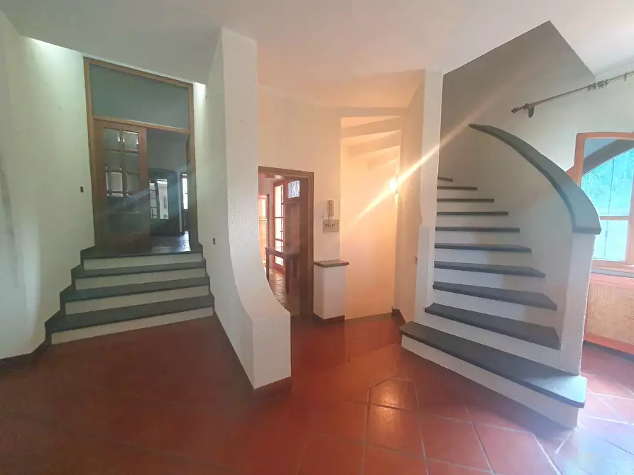 Immagine 24 di Villa in vendita  a Santa Maria A Monte