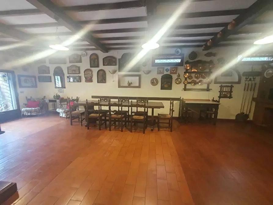 Immagine 59 di Villa in vendita  a Santa Maria A Monte