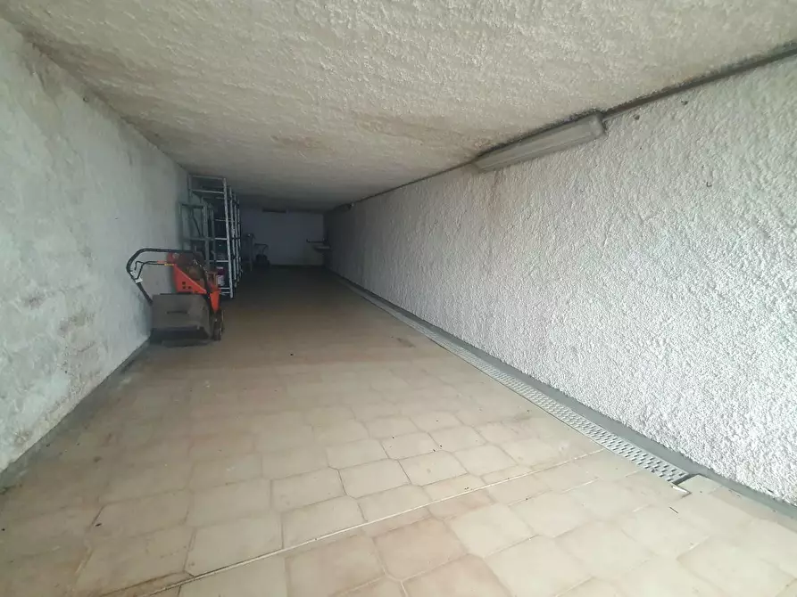 Immagine 87 di Villa in vendita  a Santa Maria A Monte