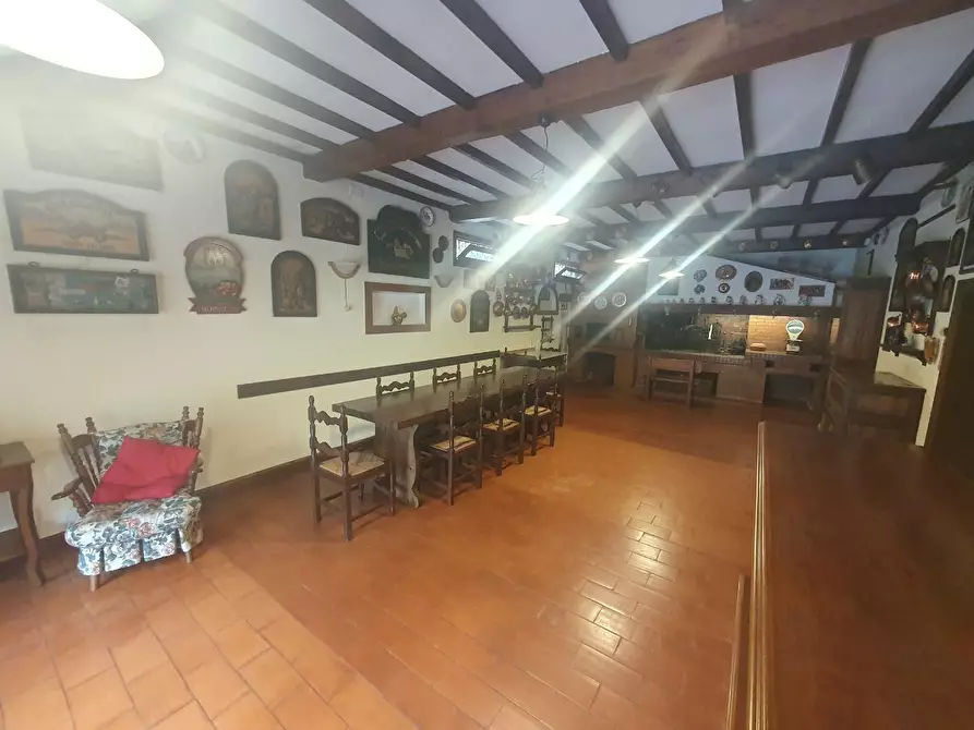 Immagine 58 di Villa in vendita  a Santa Maria A Monte