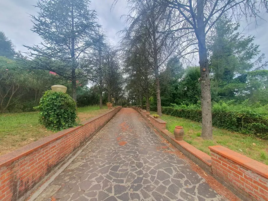 Immagine 84 di Villa in vendita  a Santa Maria A Monte