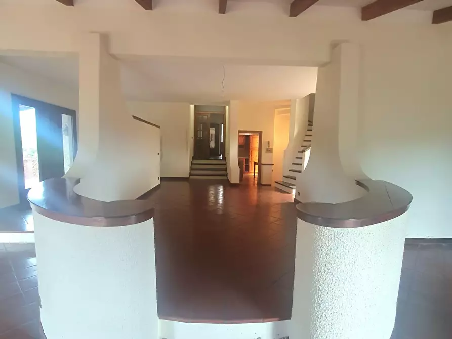 Immagine 17 di Villa in vendita  a Santa Maria A Monte