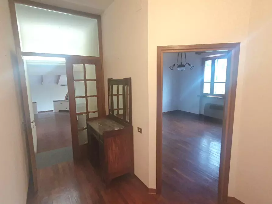 Immagine 39 di Villa in vendita  a Santa Maria A Monte