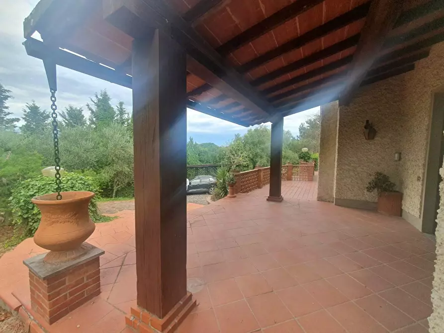 Immagine 8 di Villa in vendita  a Santa Maria A Monte