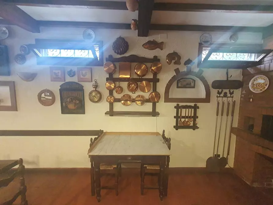 Immagine 67 di Villa in vendita  a Santa Maria A Monte