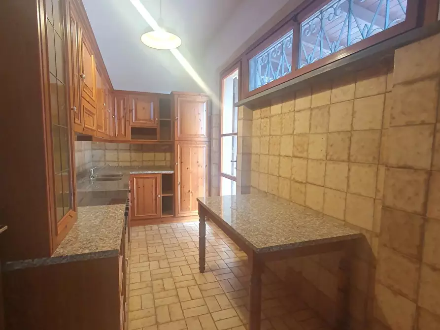 Immagine 26 di Villa in vendita  a Santa Maria A Monte