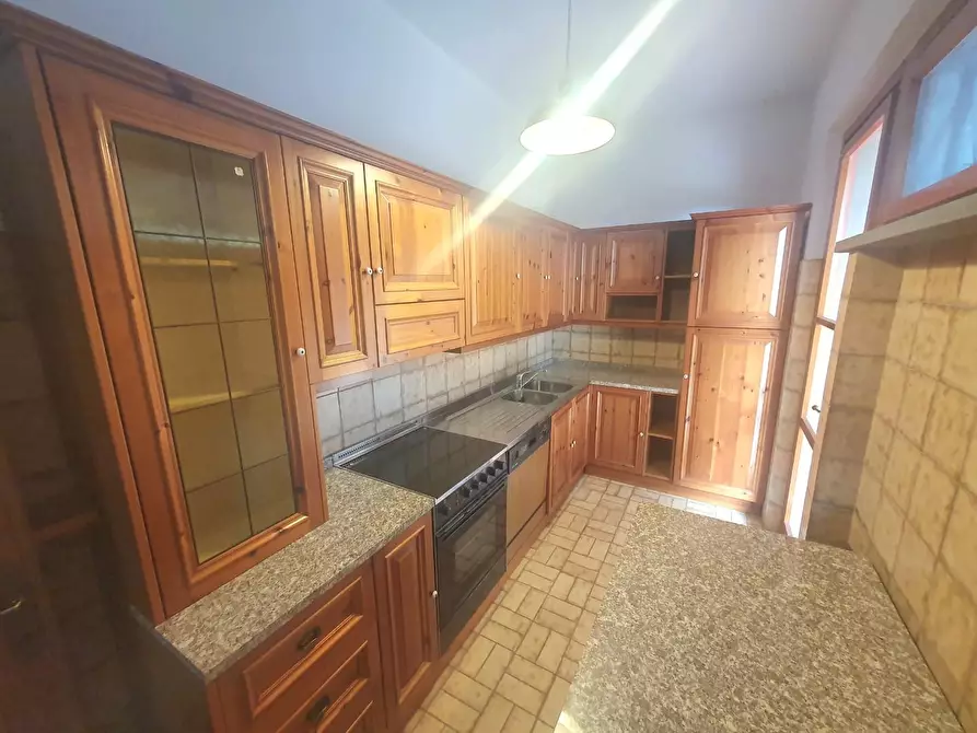 Immagine 25 di Villa in vendita  a Santa Maria A Monte