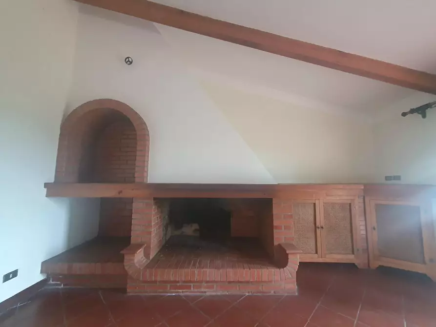 Immagine 14 di Villa in vendita  a Santa Maria A Monte
