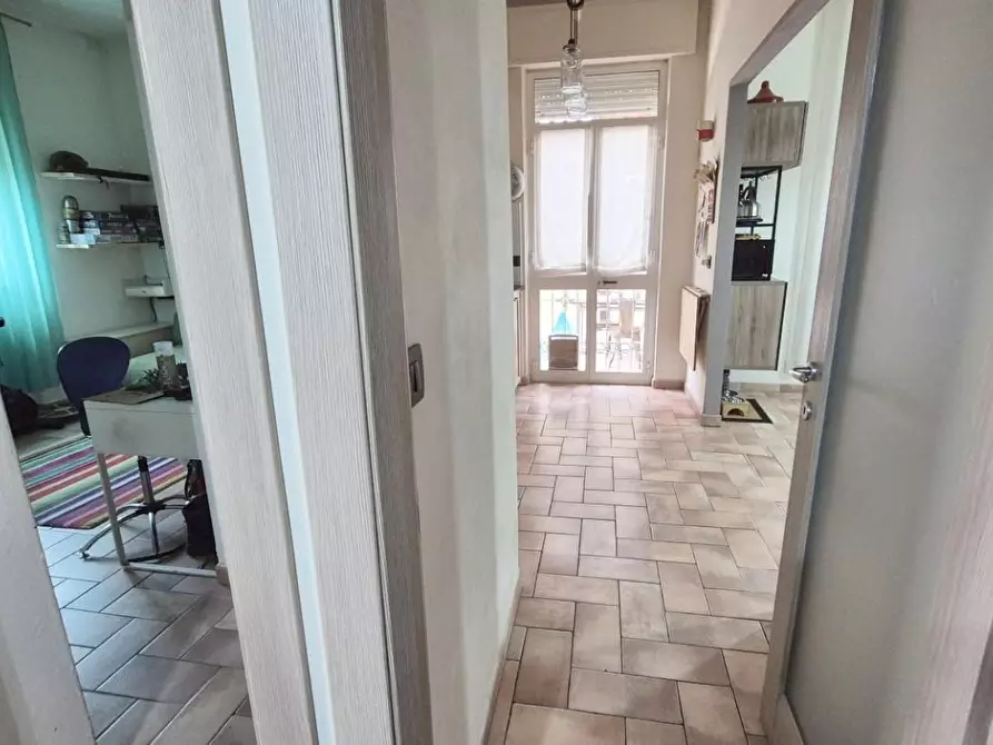 Immagine 48 di Appartamento in vendita  a Viareggio