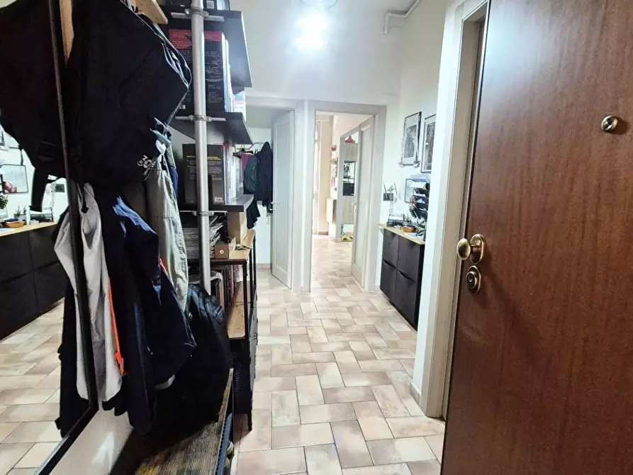 Immagine 2 di Appartamento in vendita  a Viareggio