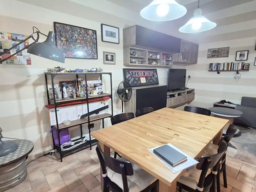 Immagine 57 di Appartamento in vendita  a Viareggio