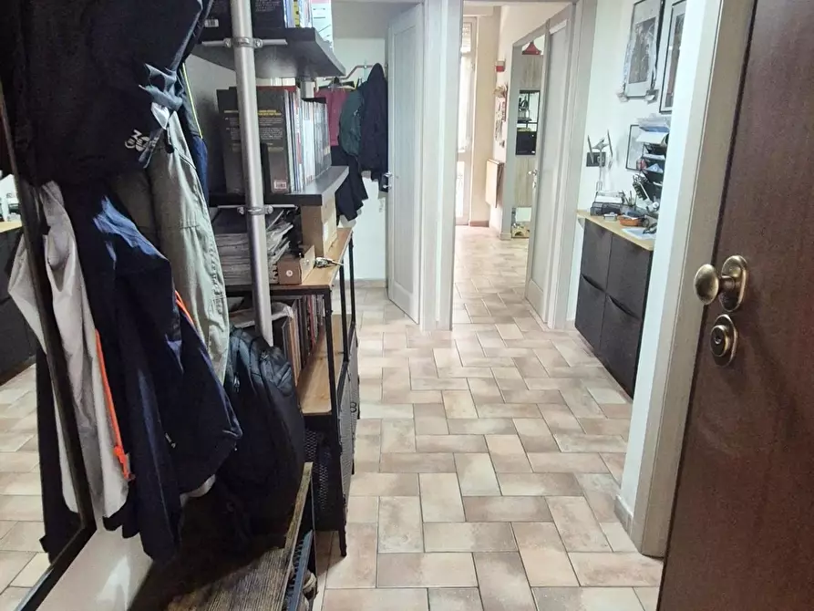 Immagine 1 di Appartamento in vendita  a Viareggio