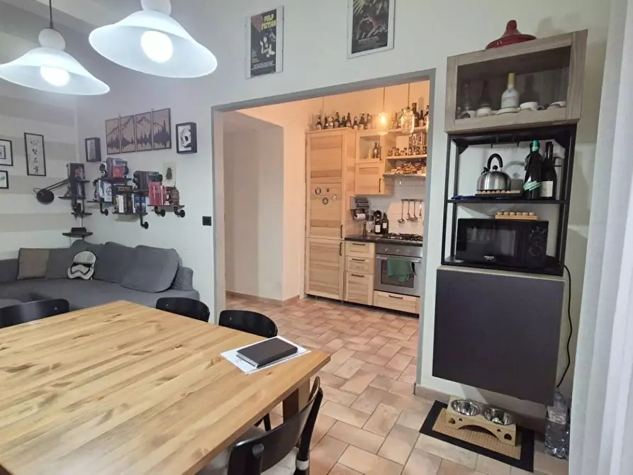 Immagine 60 di Appartamento in vendita  a Viareggio