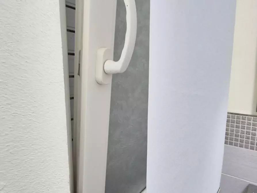 Immagine 12 di Appartamento in vendita  a Viareggio