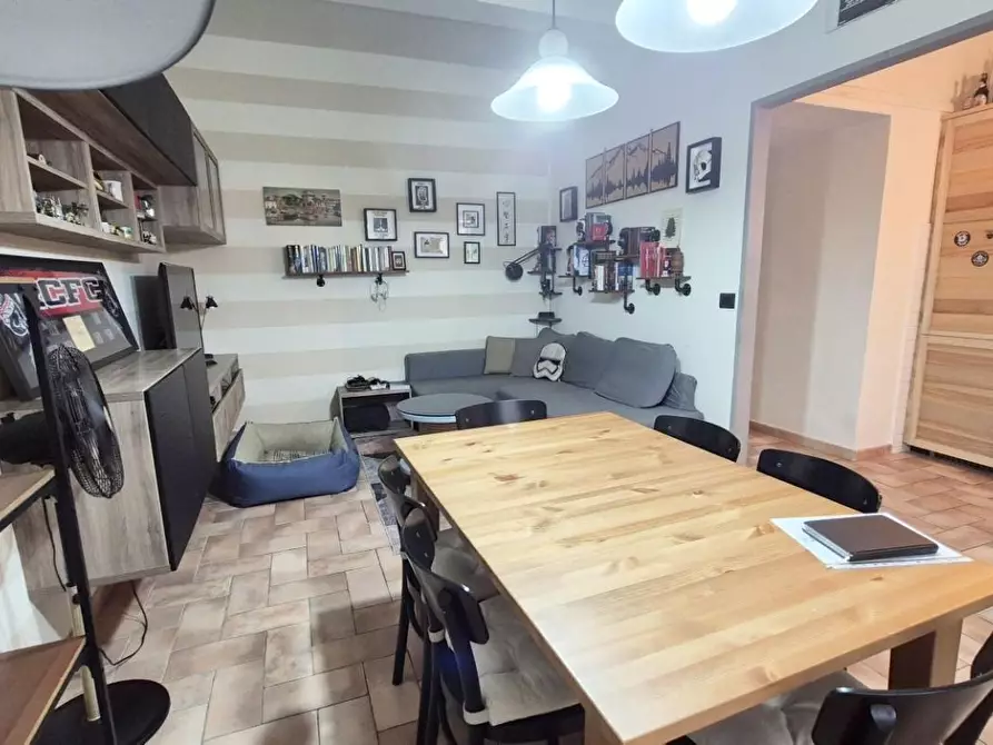 Immagine 59 di Appartamento in vendita  a Viareggio