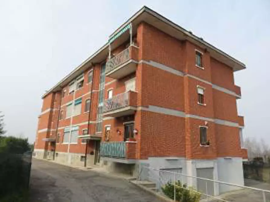 Immagine 2 di Appartamento in vendita  a Riva Presso Chieri