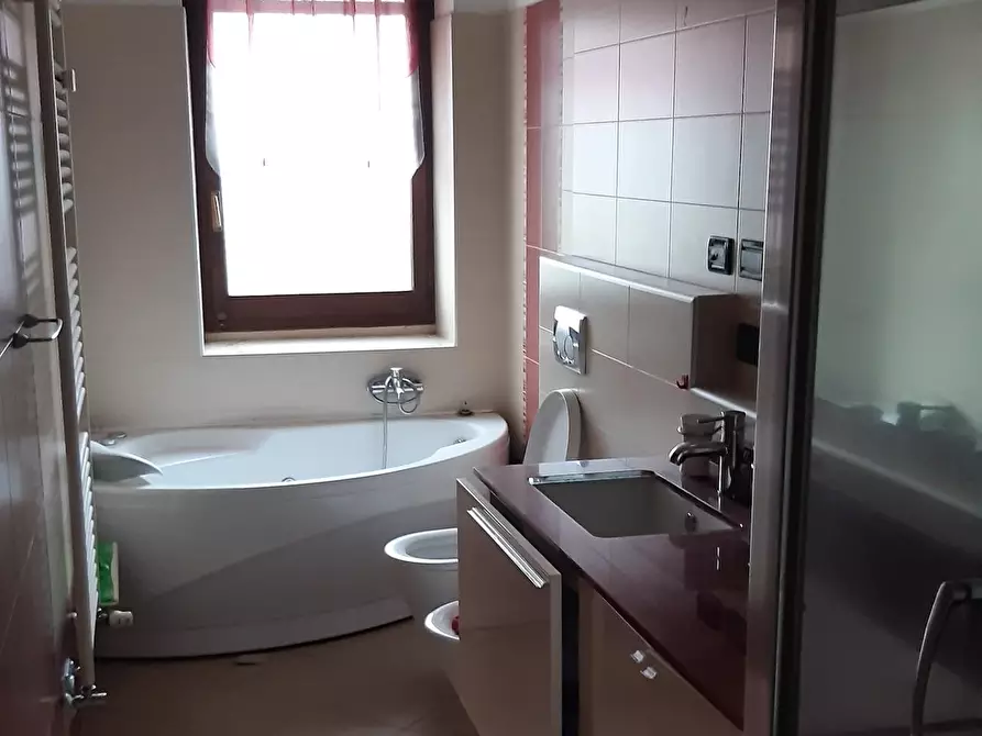 Immagine 8 di Appartamento in vendita  a Caselle Torinese