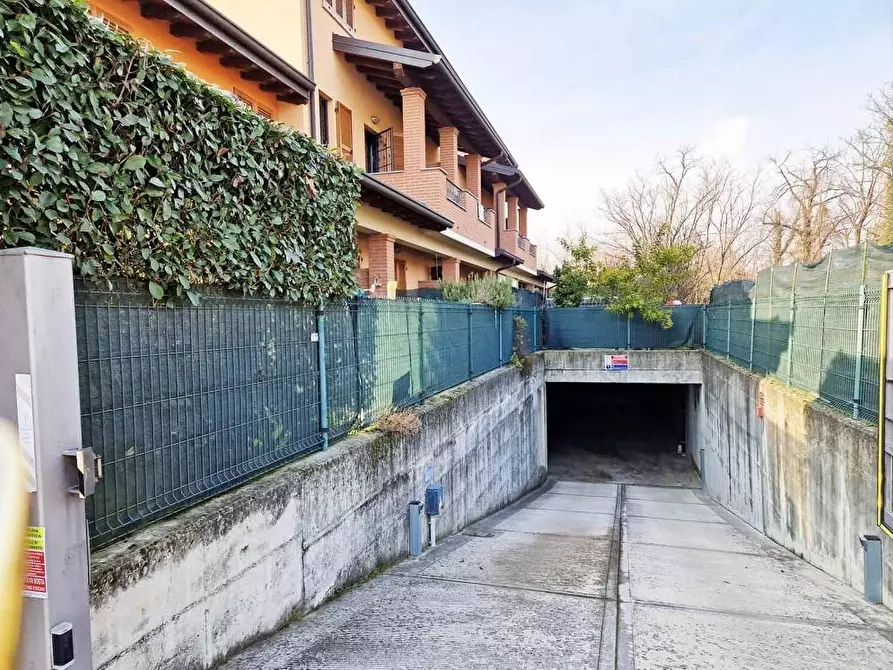 Immagine 1 di Garage in vendita  a Pozzo D'adda