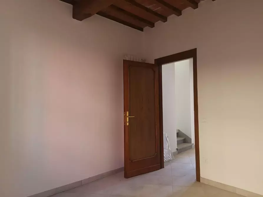 Immagine 9 di Terratetto in affitto  a Buti