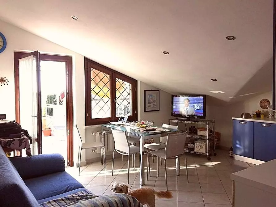 Immagine 15 di Appartamento in vendita  a Massa