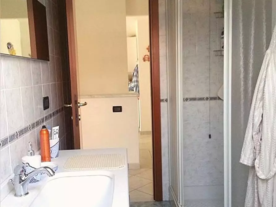 Immagine 19 di Appartamento in vendita  a Massa