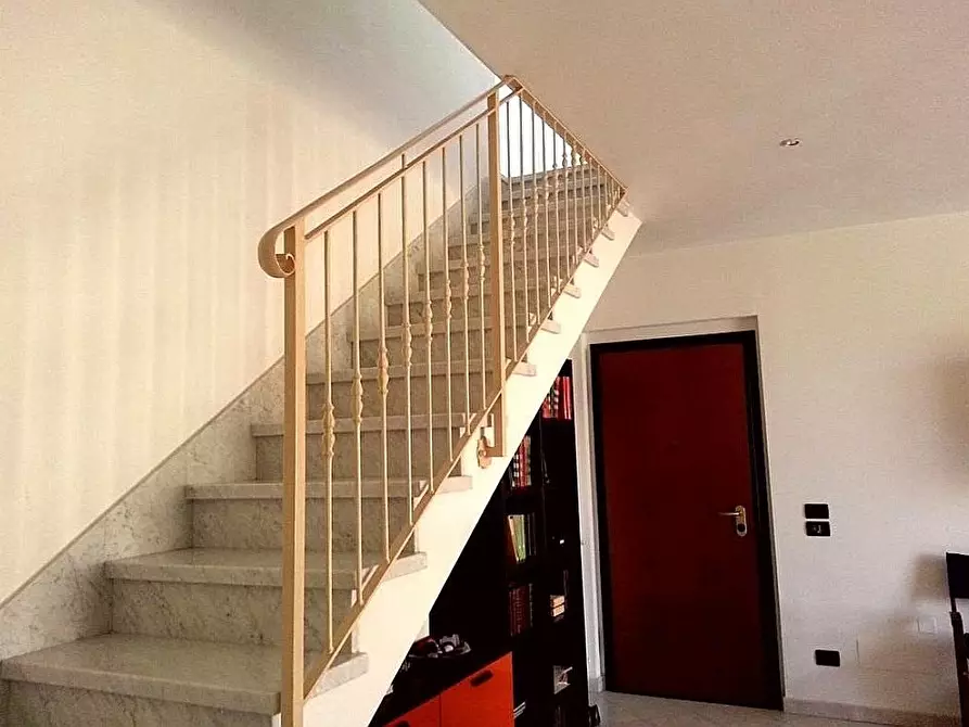 Immagine 12 di Appartamento in vendita  a Massa