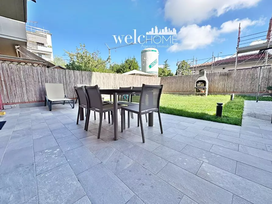 Immagine 2 di Appartamento in vendita  a Campi Bisenzio