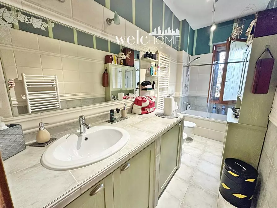 Immagine 17 di Appartamento in vendita  a Campi Bisenzio