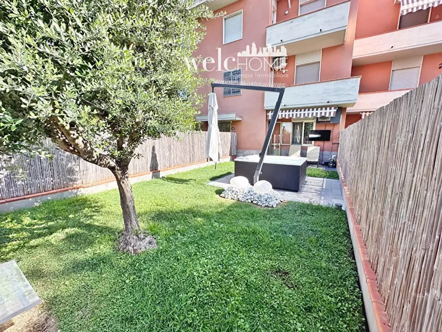 Immagine 22 di Appartamento in vendita  a Campi Bisenzio