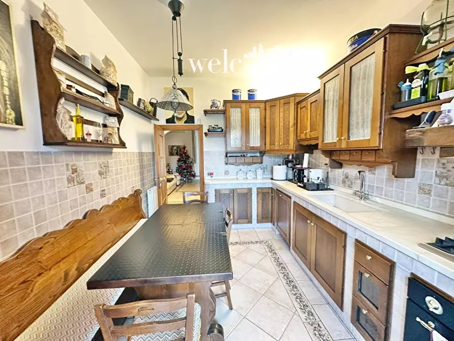 Immagine 26 di Appartamento in vendita  a Campi Bisenzio