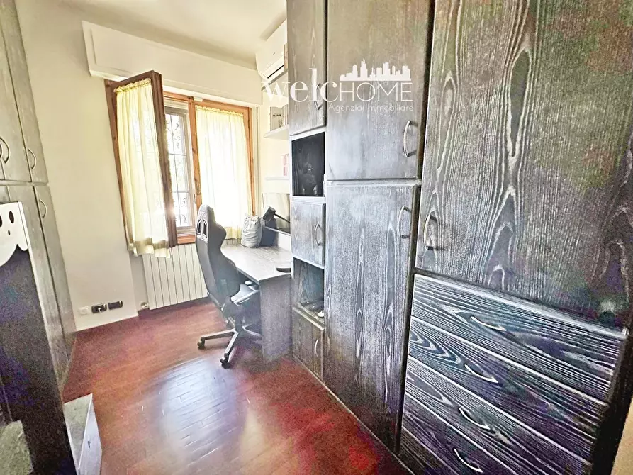 Immagine 30 di Appartamento in vendita  a Campi Bisenzio