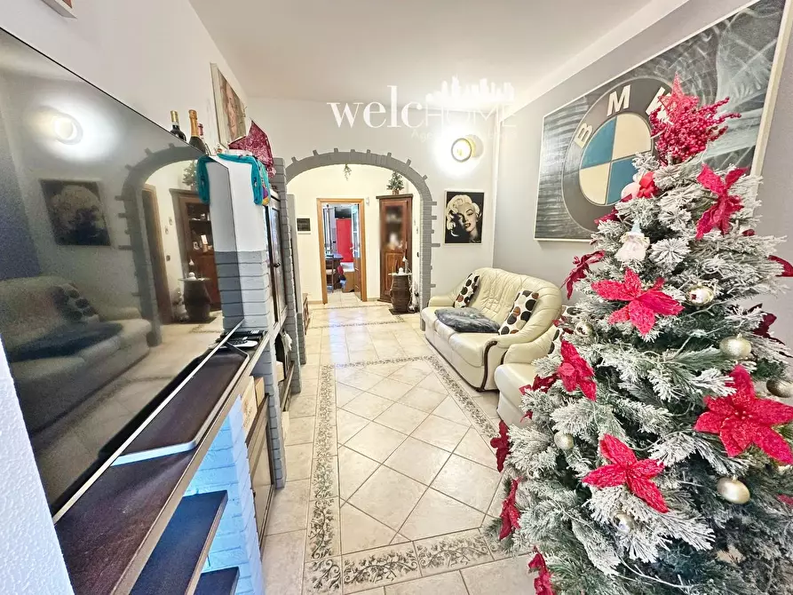 Immagine 23 di Appartamento in vendita  a Campi Bisenzio