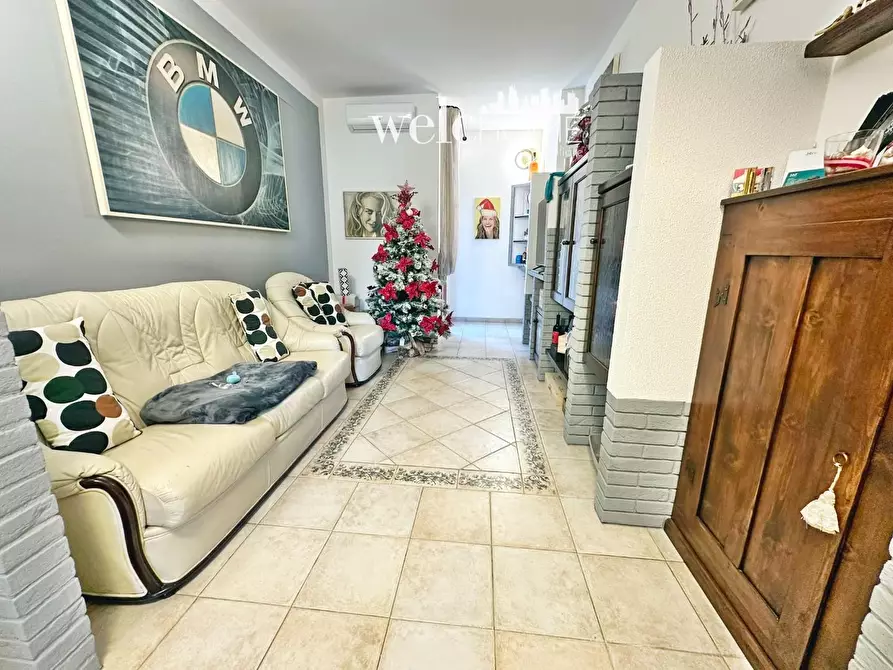 Immagine 8 di Appartamento in vendita  a Campi Bisenzio