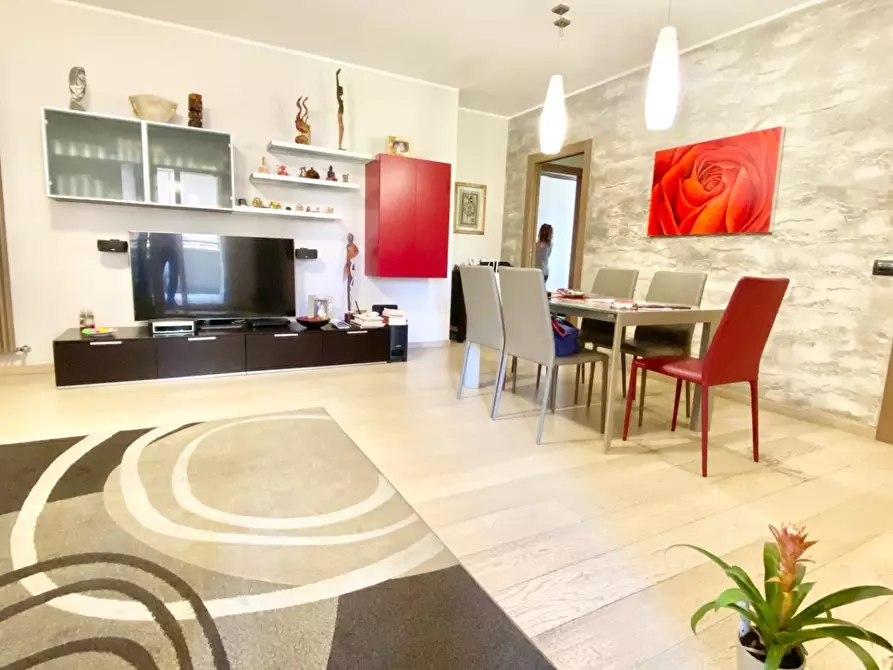 Immagine 27 di Appartamento in vendita  a Latina