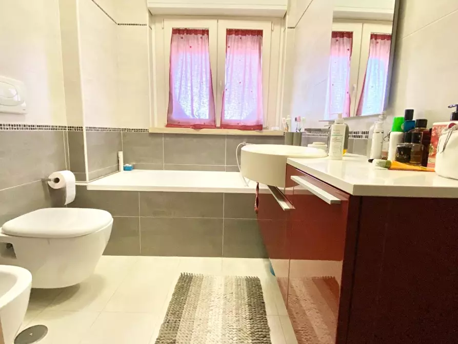 Immagine 16 di Appartamento in vendita  a Latina