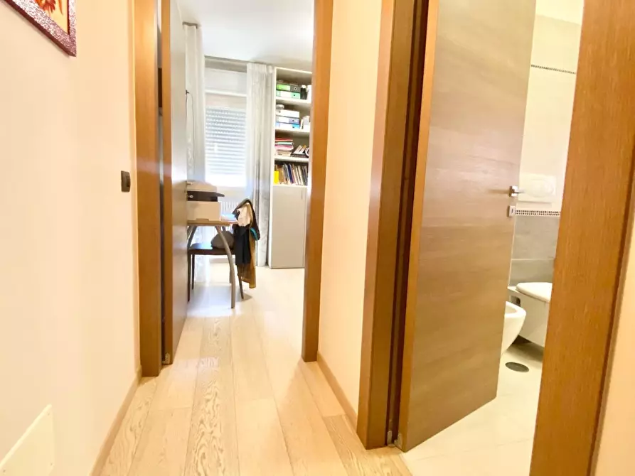 Immagine 15 di Appartamento in vendita  a Latina