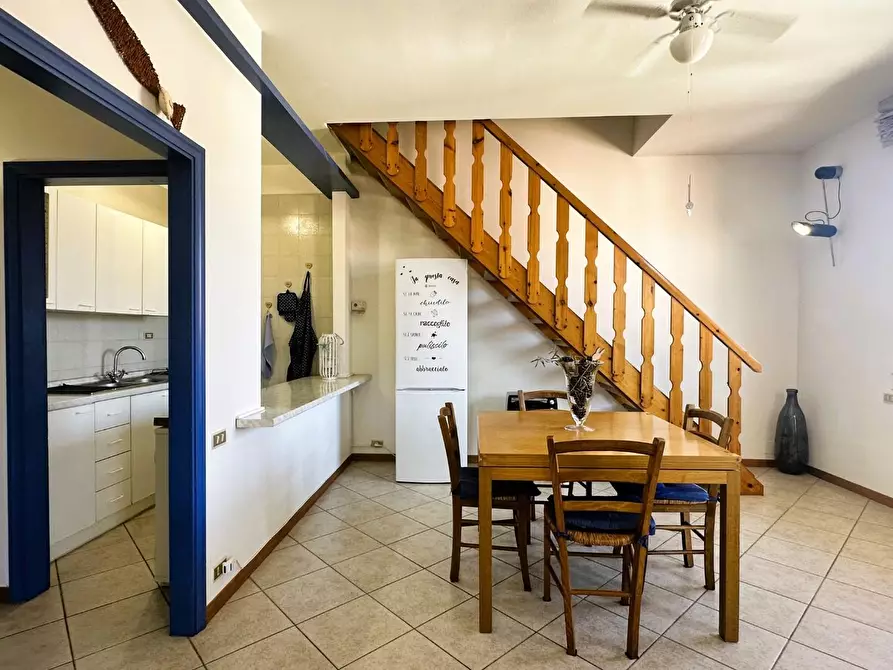 Immagine 12 di Appartamento in vendita  a Rosignano Marittimo