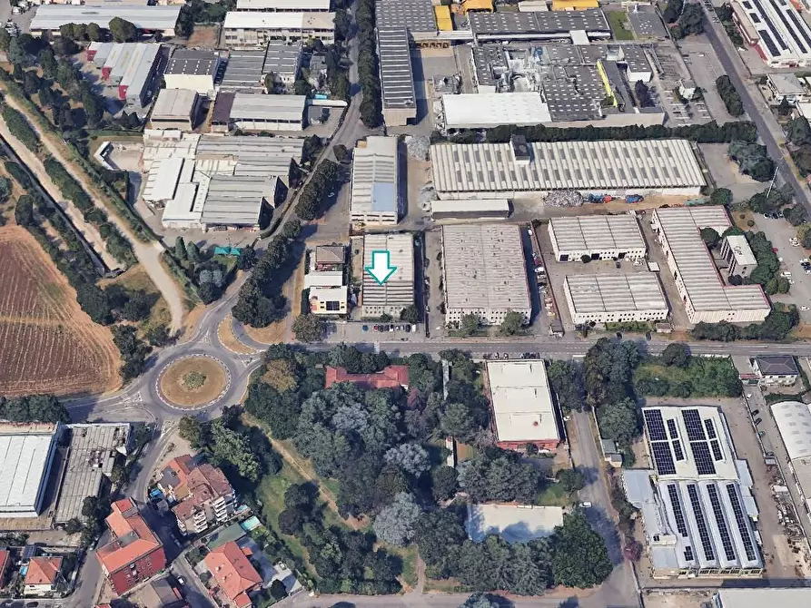 Immagine 2 di Capannone industriale in vendita  a Senago