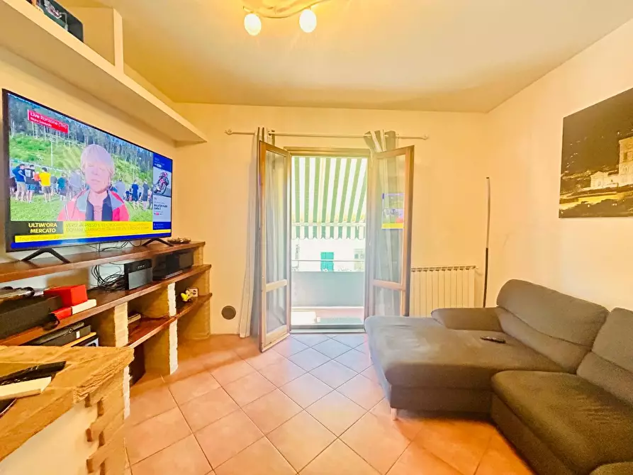 Immagine 1 di Appartamento in vendita  a Lastra A Signa