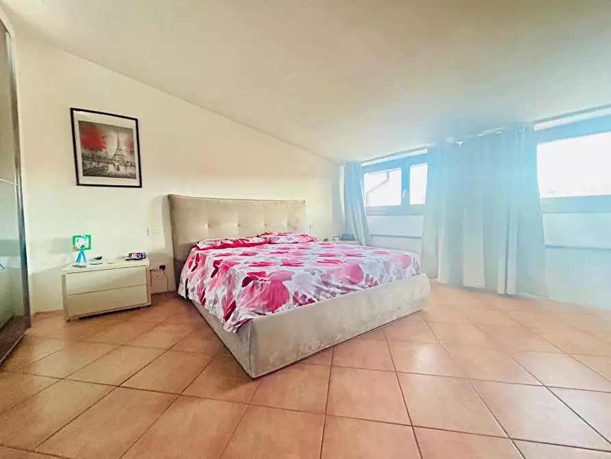 Immagine 18 di Appartamento in vendita  a Lastra A Signa