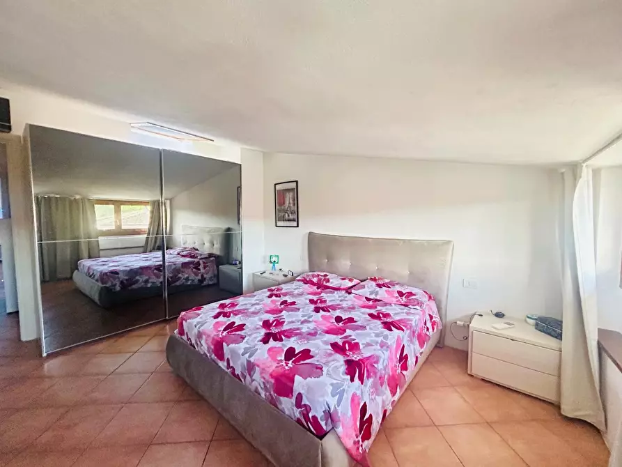 Immagine 19 di Appartamento in vendita  a Lastra A Signa