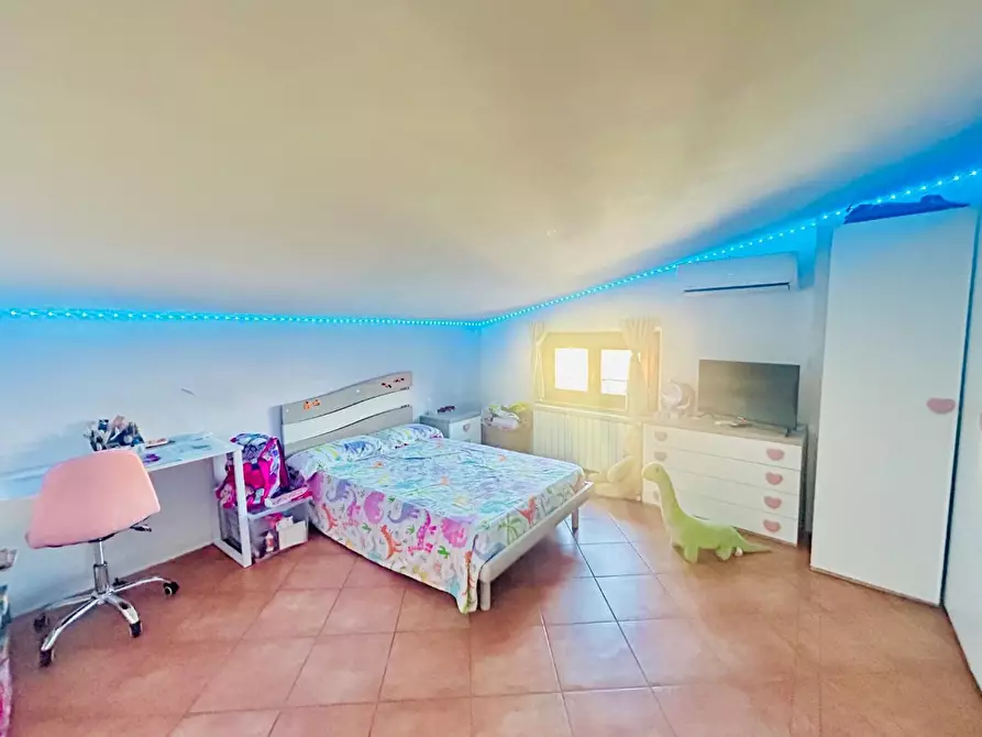 Immagine 26 di Appartamento in vendita  a Lastra A Signa