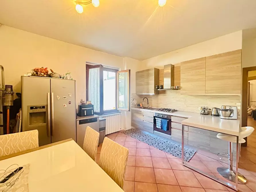 Immagine 8 di Appartamento in vendita  a Lastra A Signa