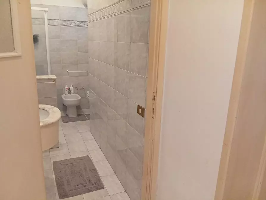 Immagine 9 di Villa in vendita  a Pisa