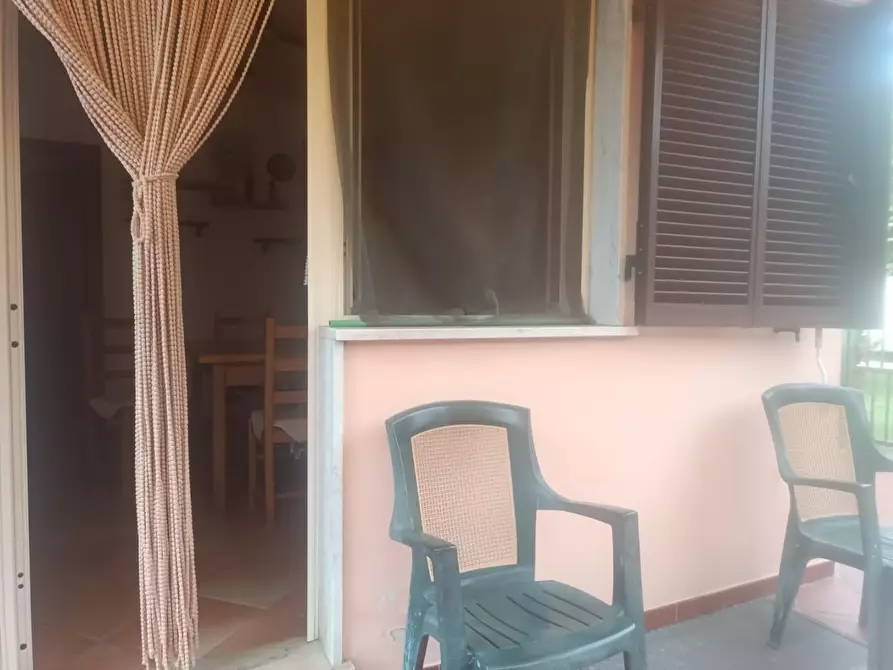 Immagine 49 di Porzione di casa in vendita  a Massa