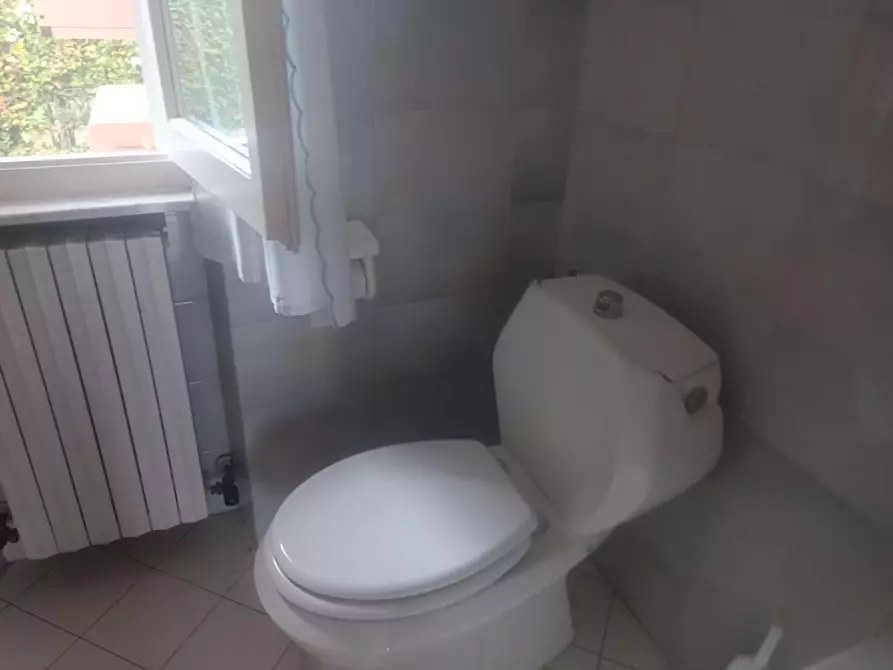 Immagine 41 di Porzione di casa in vendita  a Massa